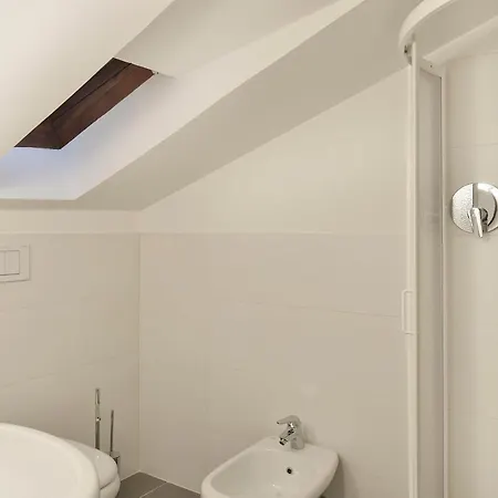 Ur-nest Moline Διαμέρισμα *